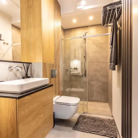 Navigare شقة غدينيا